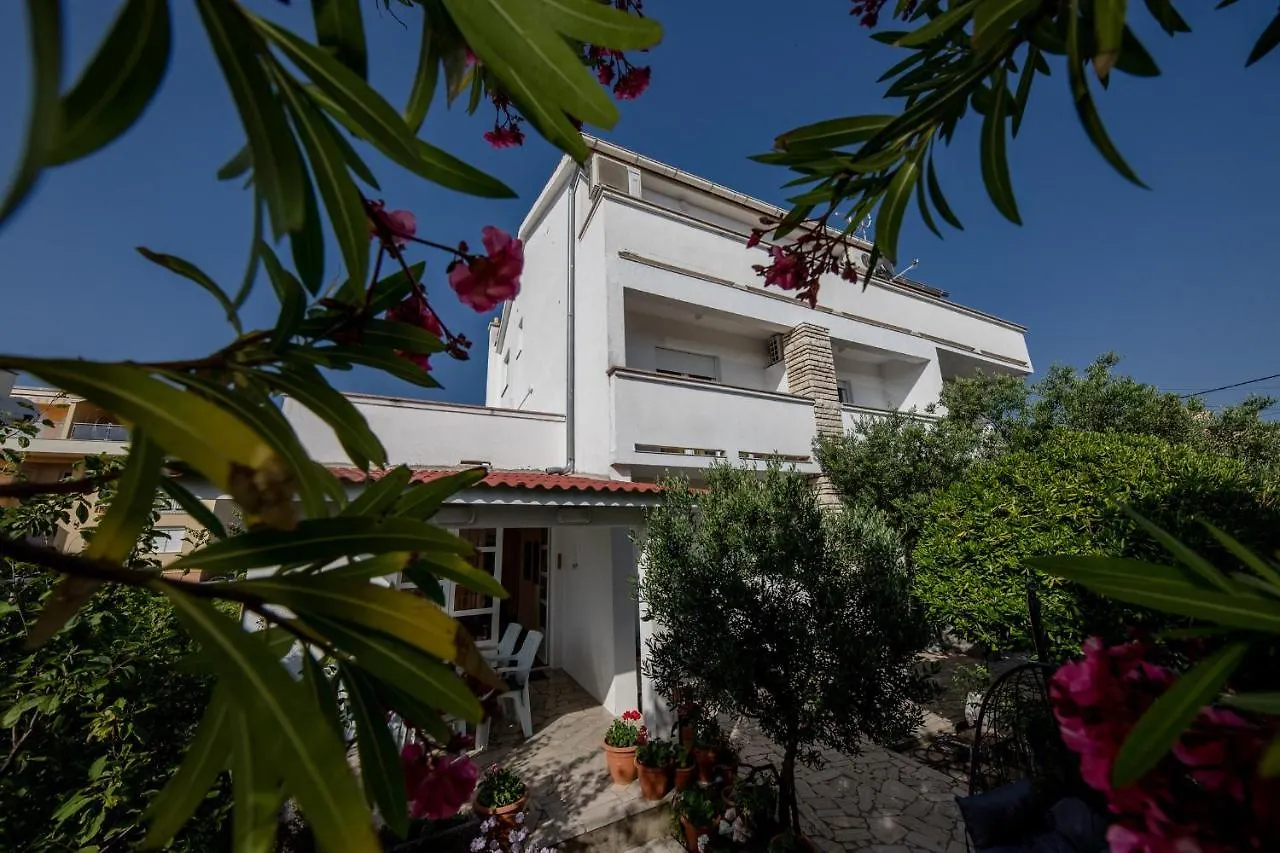 Apartments Mladenka In Banjol 0*,  Croatia