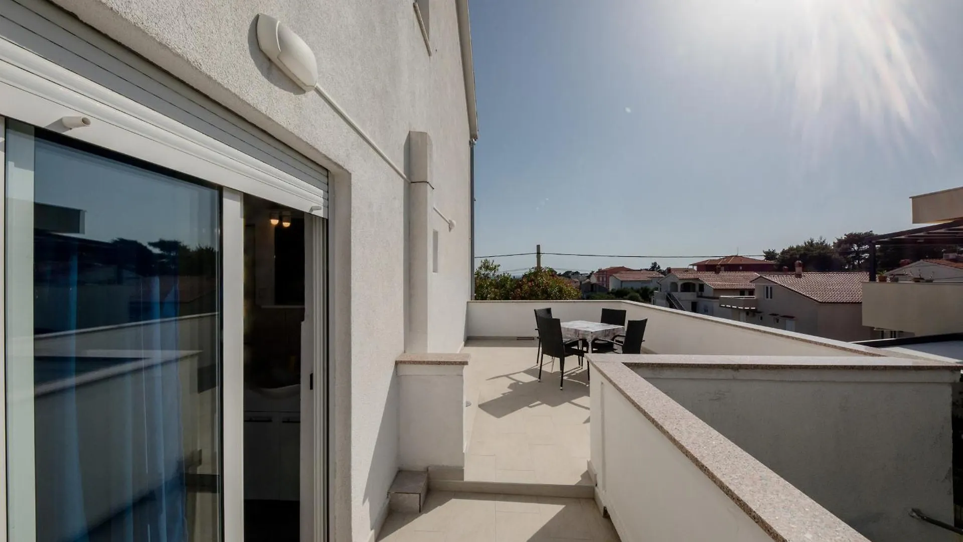 Guest house Apartments Mladenka In Banjol
